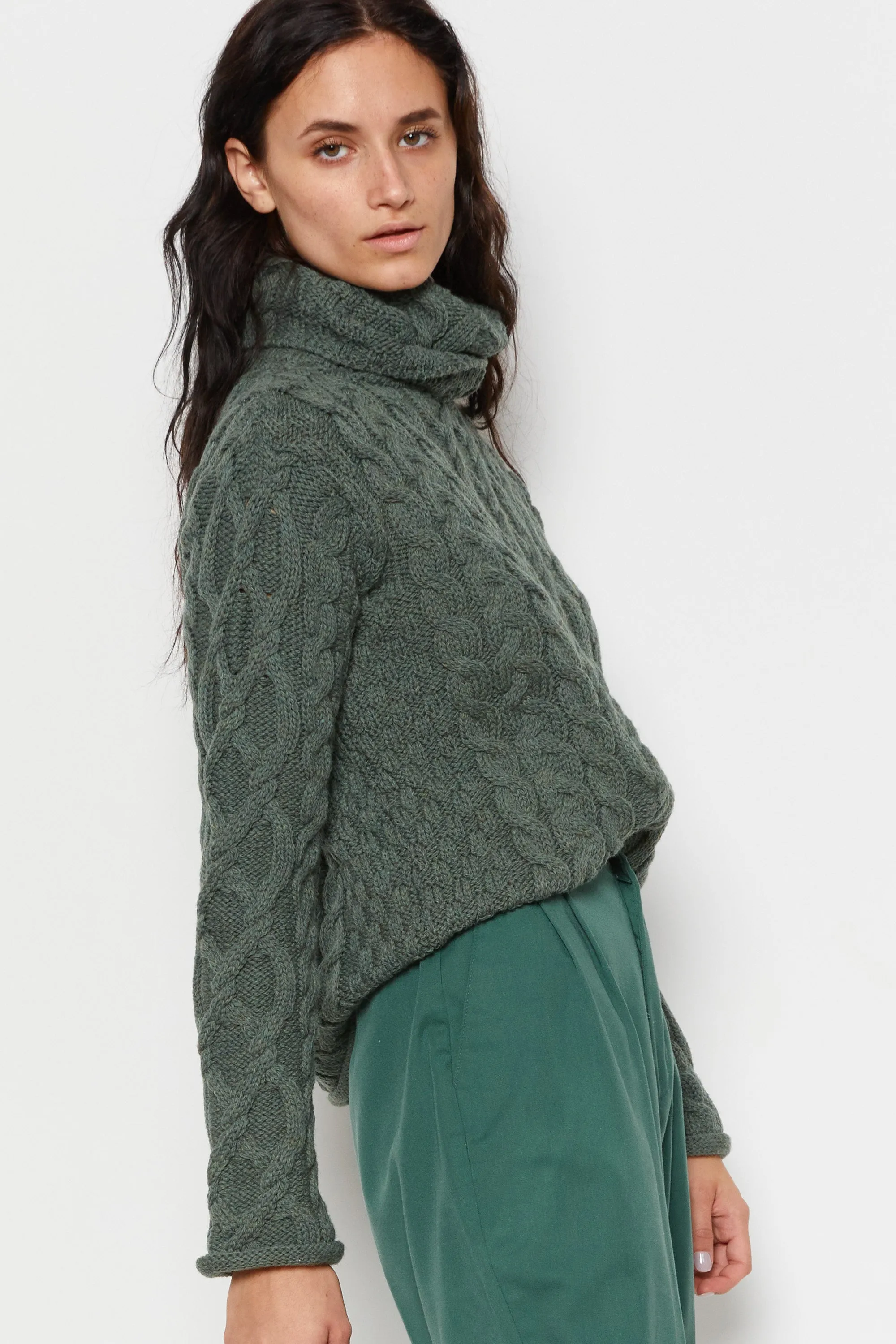 90s Forest Wool Cable Knit Turtleneck S/M