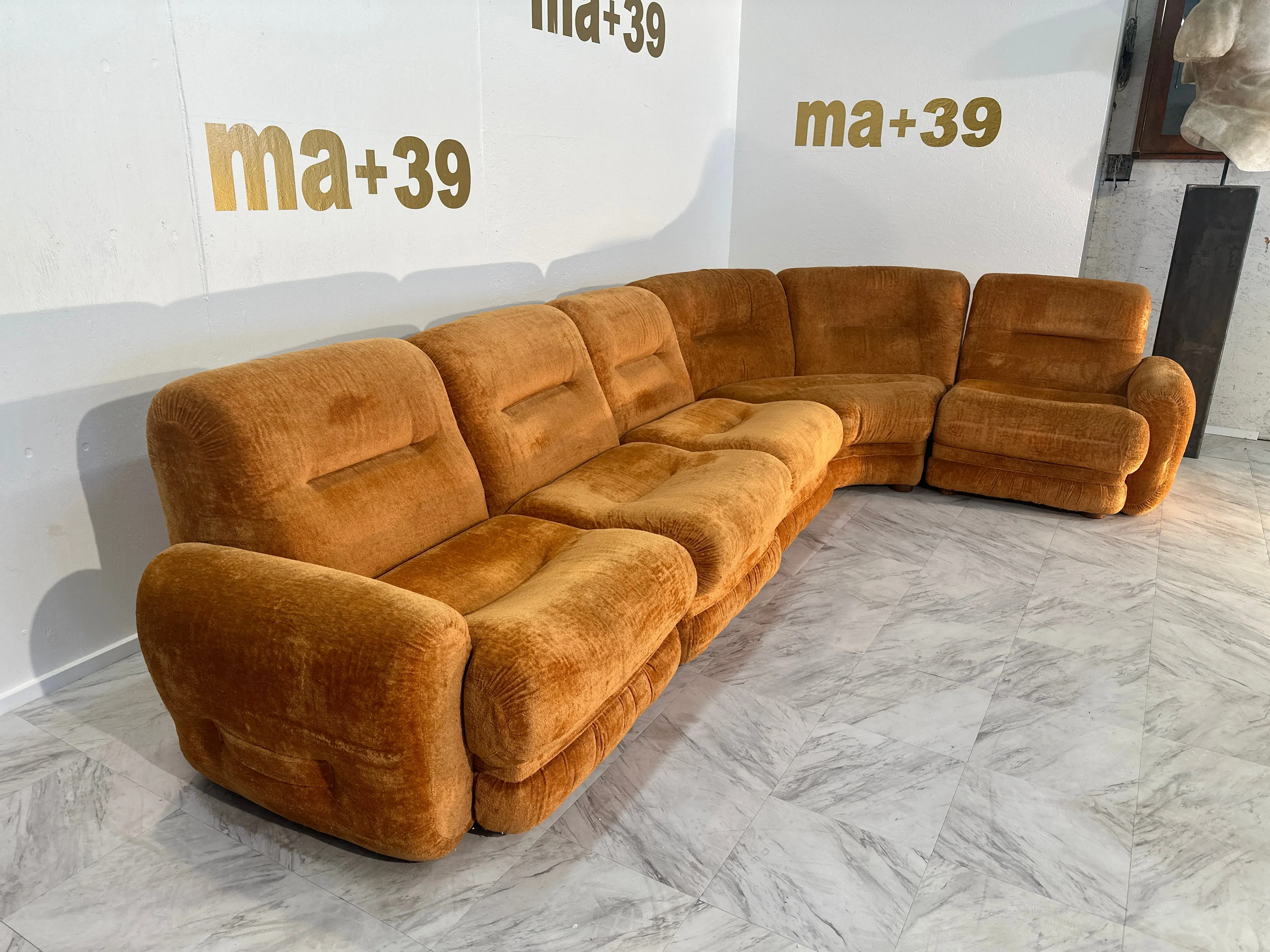 Beautiful Italian Mid Century Sectional Sofa 1980s