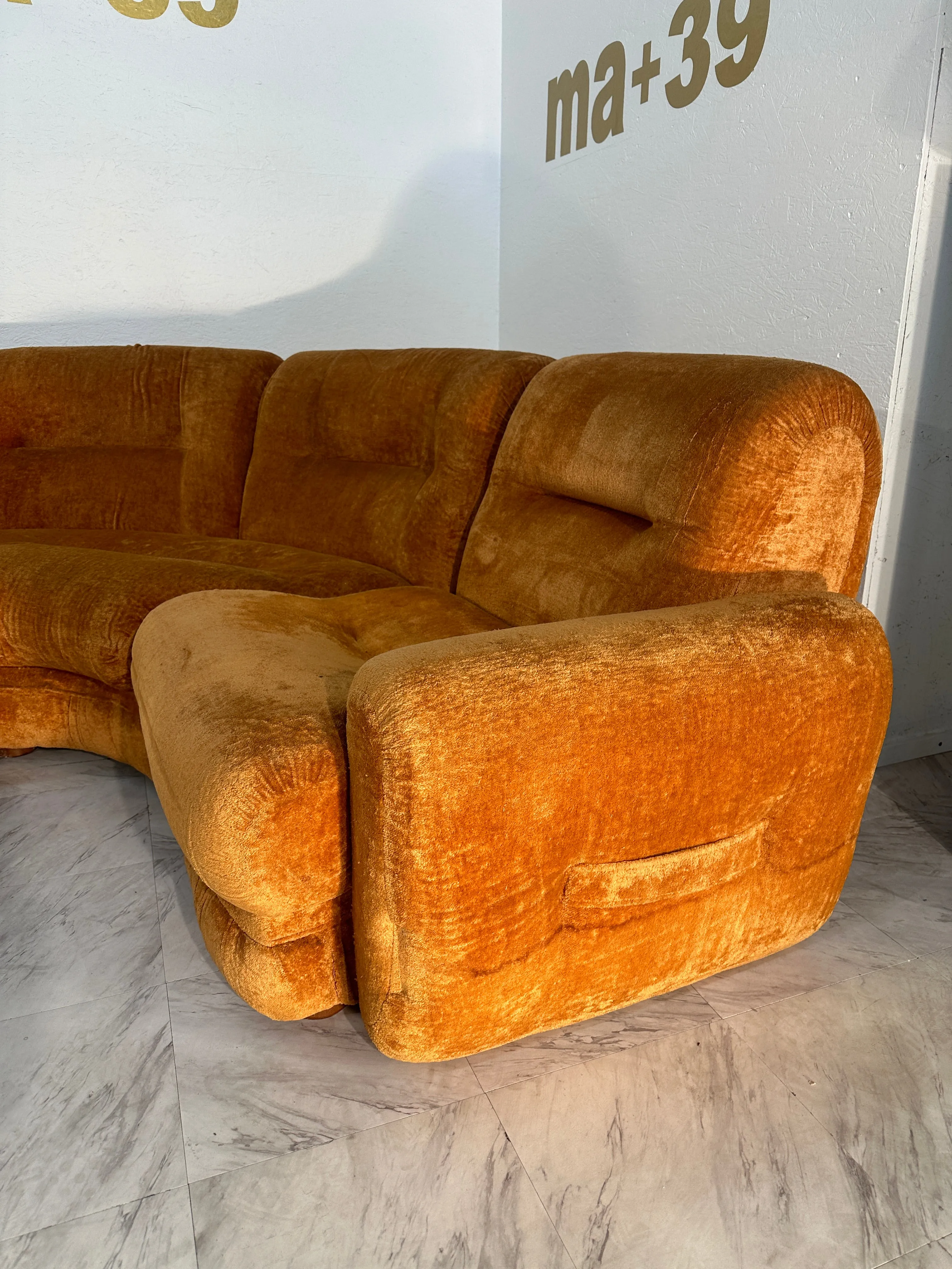 Beautiful Italian Mid Century Sectional Sofa 1980s