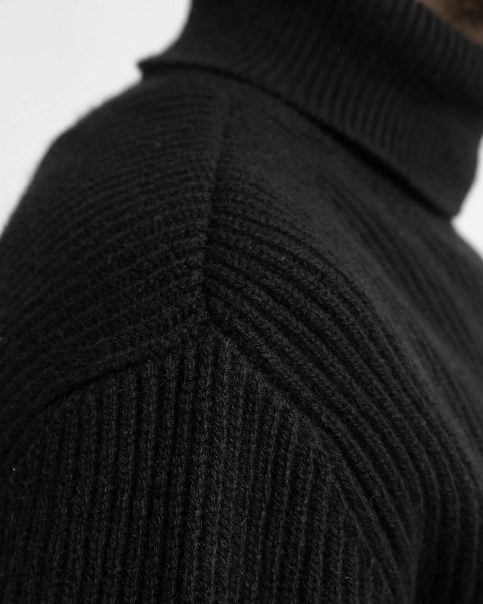 Dolcevita Cashmere Black