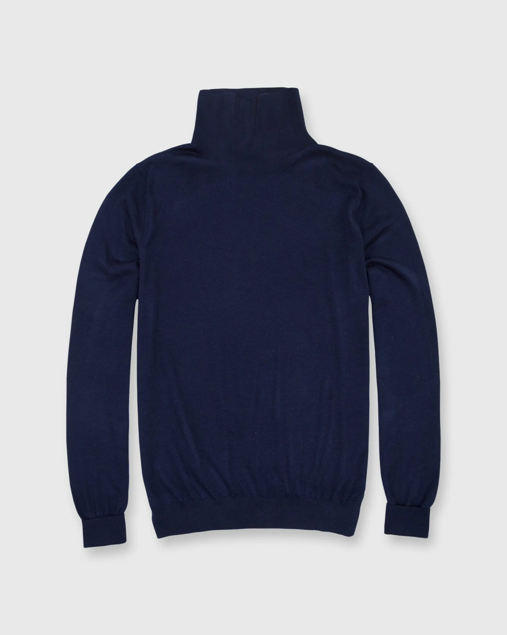Fine-Gauge Turtleneck Sweater in Navy Cashmere