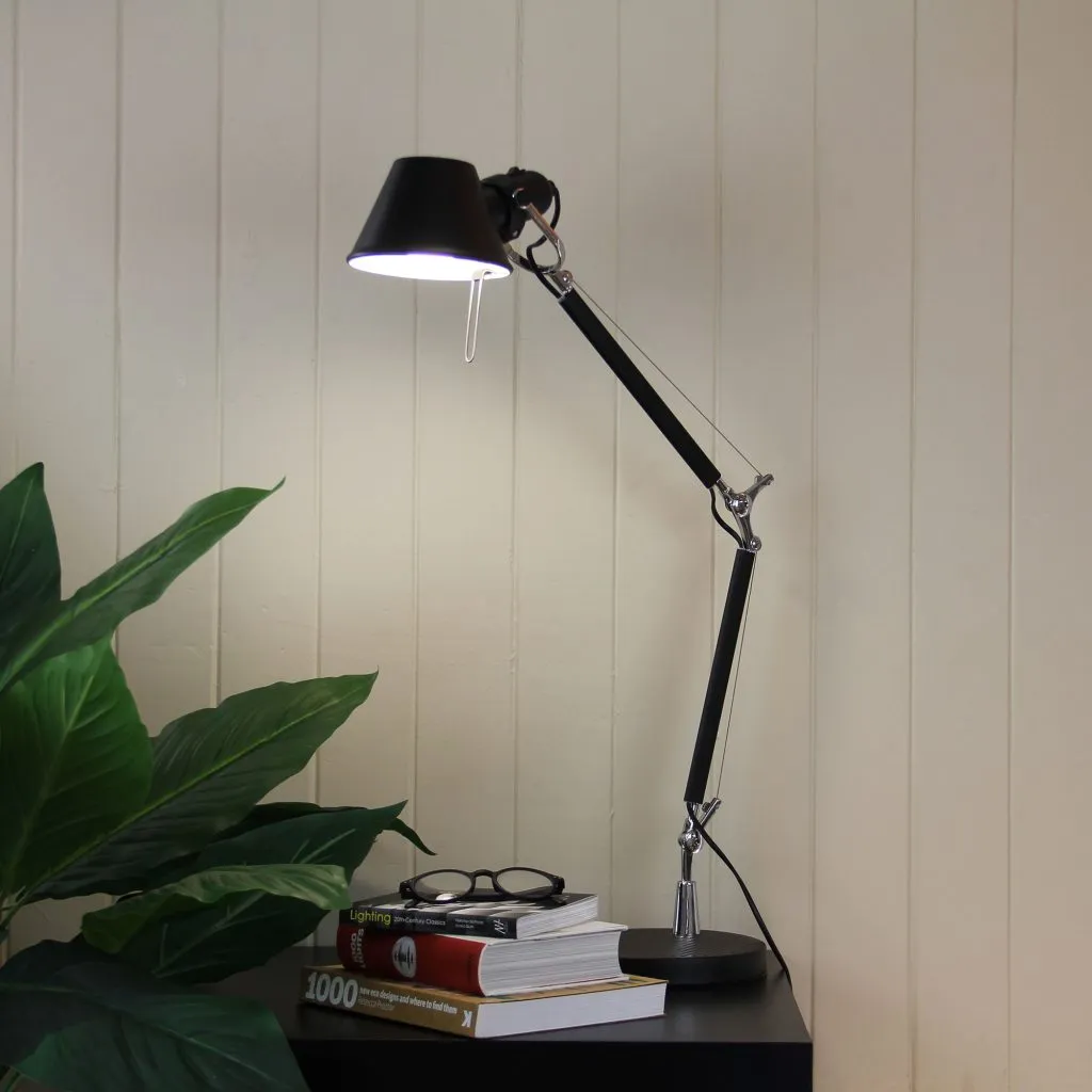 FORMA LAMP Retro Styled Adjustable Task Lamp Black