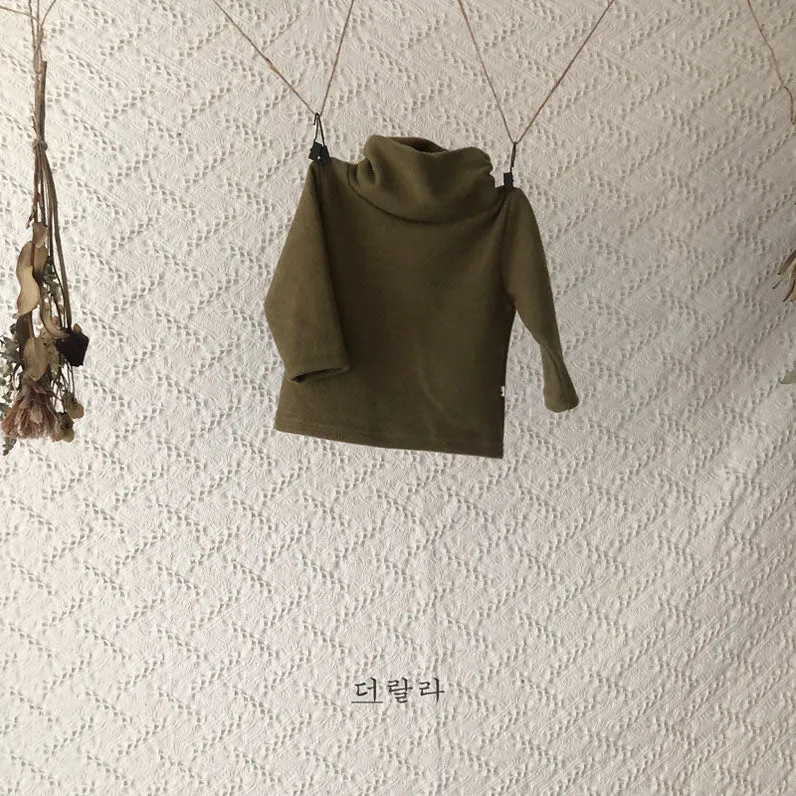 LALA Solid Polar Long Sleeve