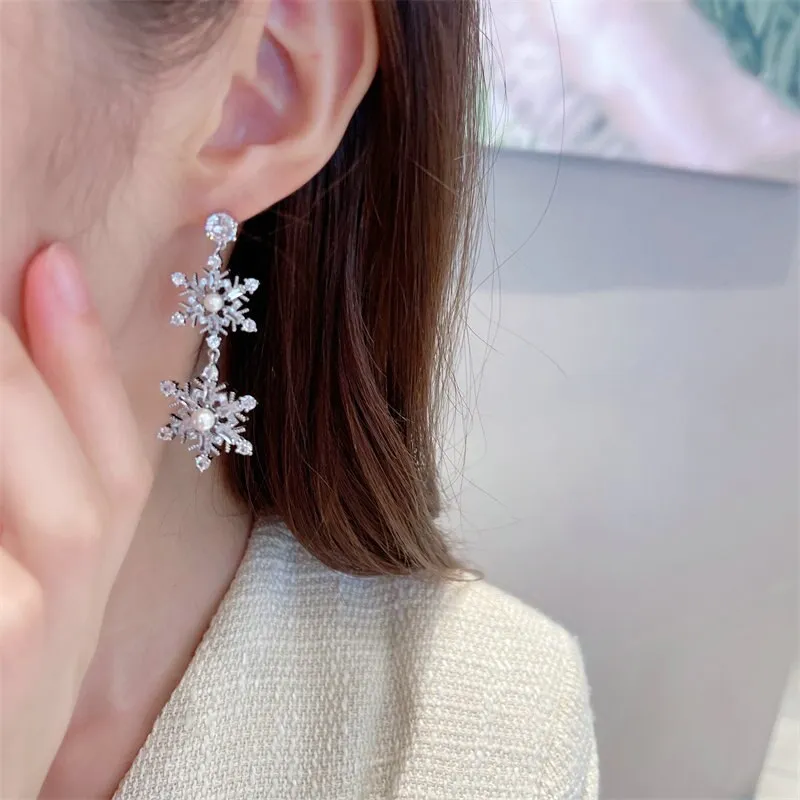 New Cubic Zircon S925 Silver Needle Long Light Luxury Banquet Dress Earrings Micro-set Zircon Snowflake Earrings LYJ229