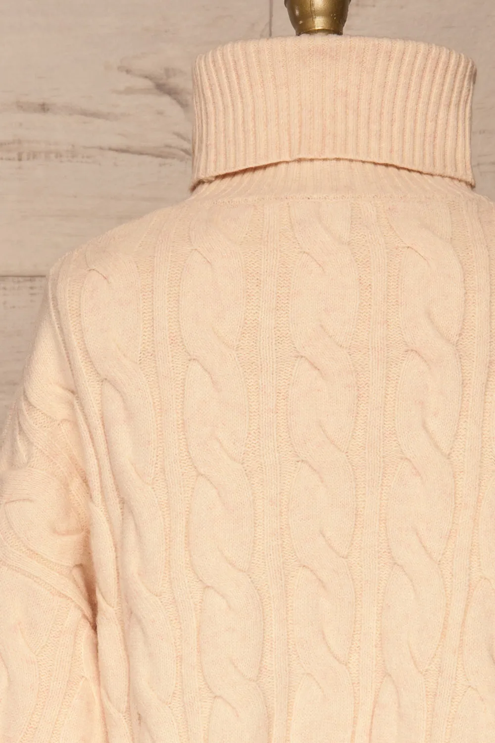Utrepa | Cropped Knitted Turtleneck