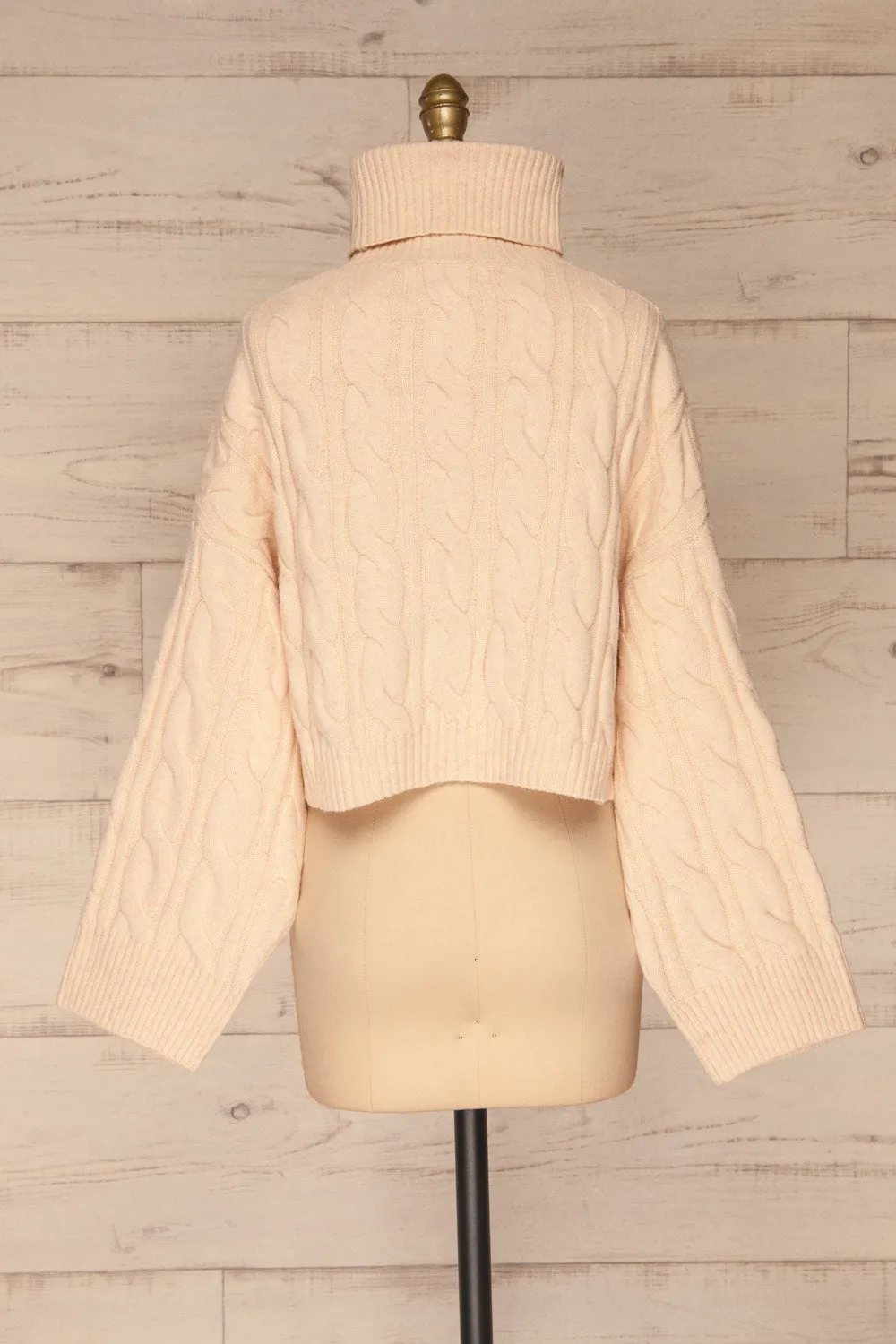 Utrepa | Cropped Knitted Turtleneck