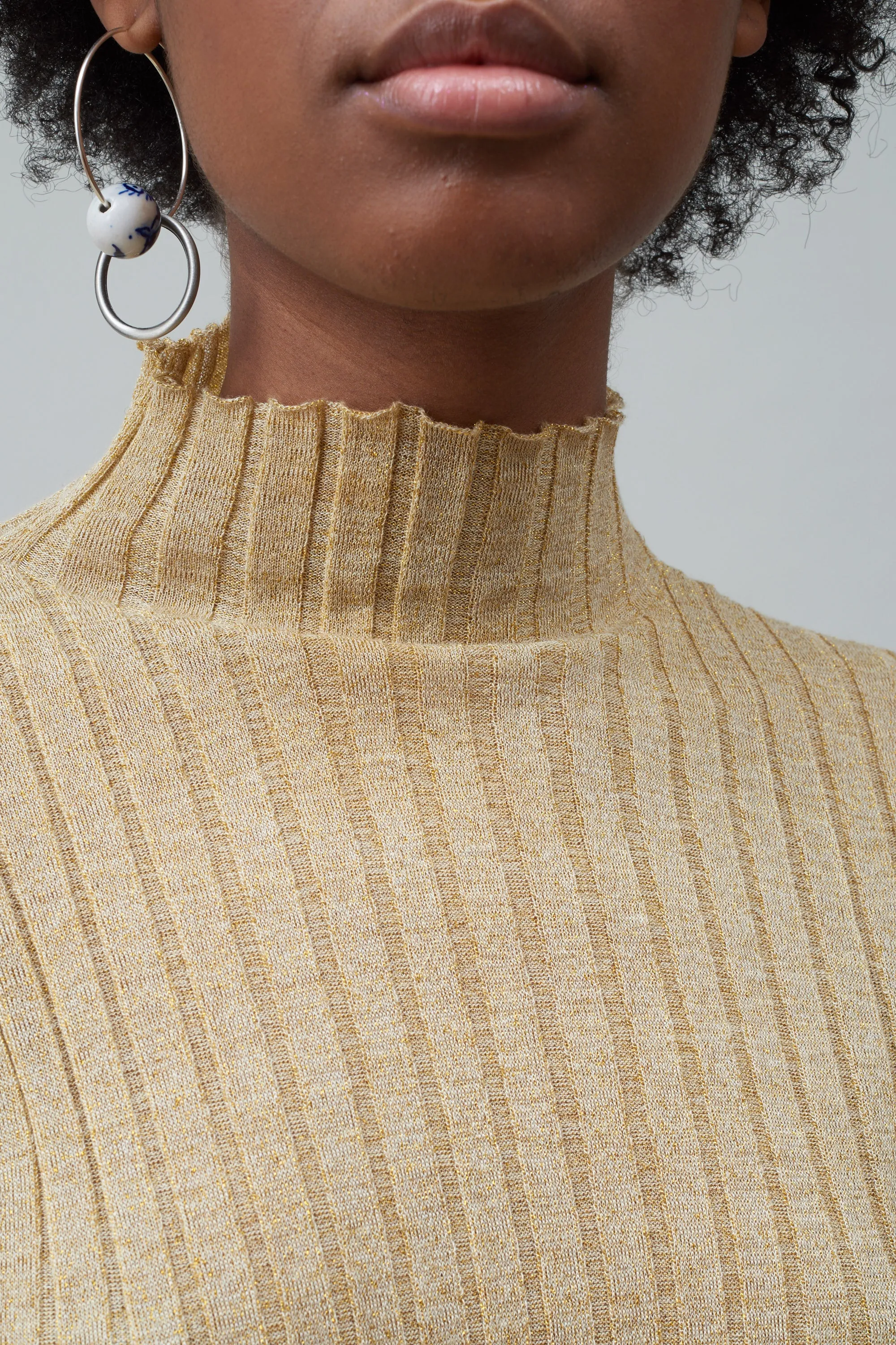 WIDE RIB TURTLENECK - GOLD